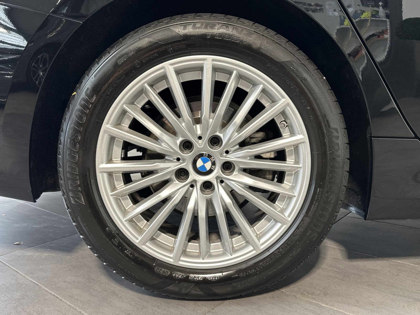 Fahrzeugabbildung BMW 320d Touring Sport-Line NAV+LED+KAMERA+17ZO+1HD
