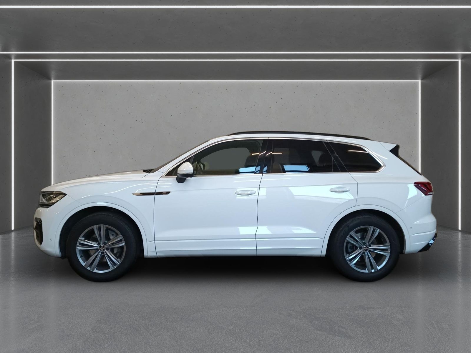 Volkswagen Touareg V6 3.0 TDI 4M R-Line AHK Luft Pano StdHz foto 4
