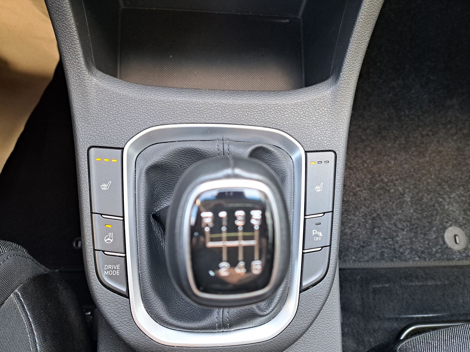 Fahrzeugabbildung Hyundai i30 Intro Edition 159PS WINTERPAKET KAMERA