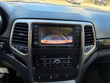 Jeep Grand Cherokee - 10