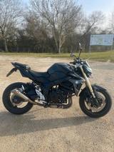 Suzuki GSR 750 A - SUZUKI GSR 750