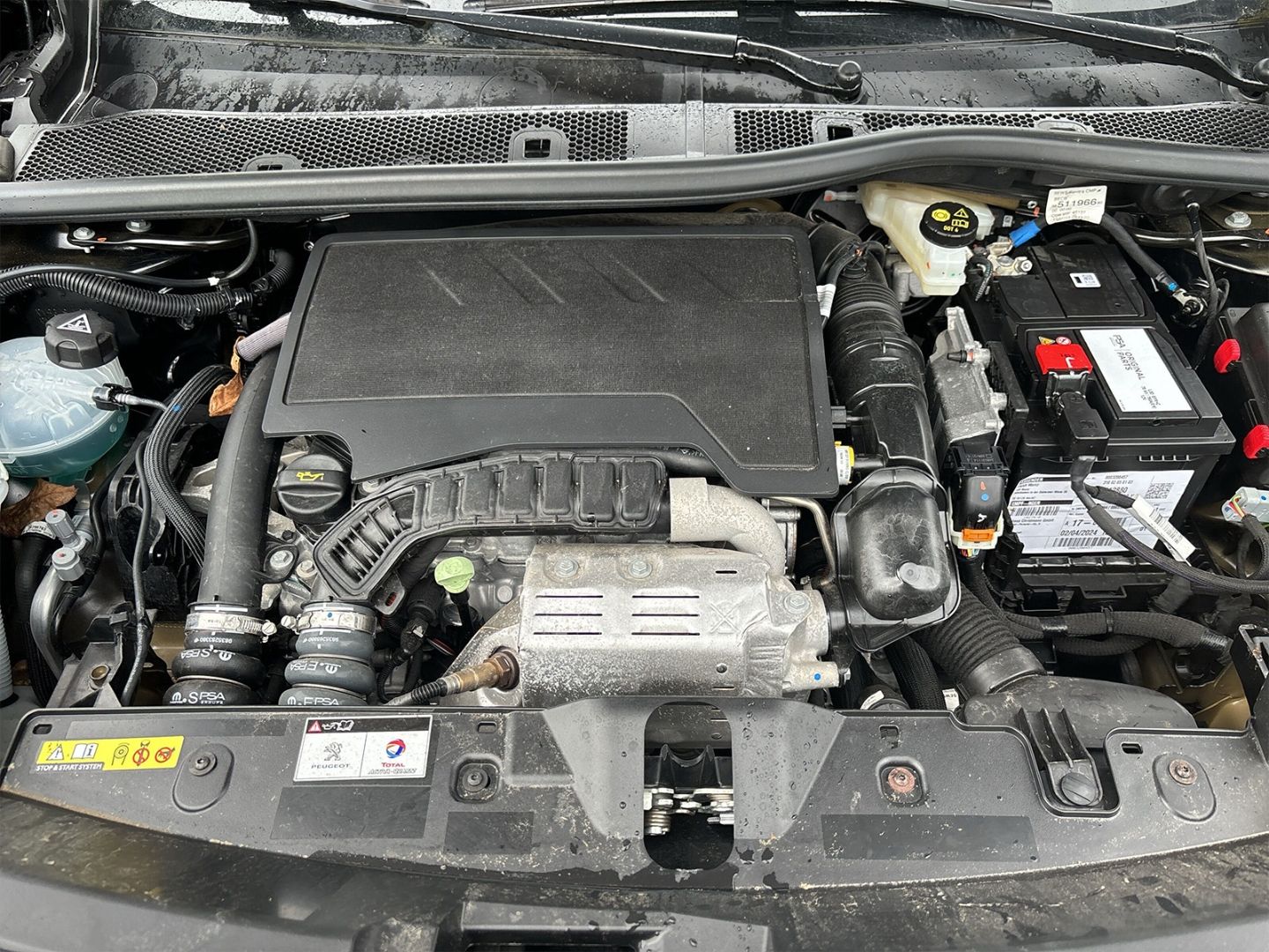 Fahrzeugabbildung Peugeot 2008 Allure Pack 1.2 PureTech 130 *Rückfahrkamer