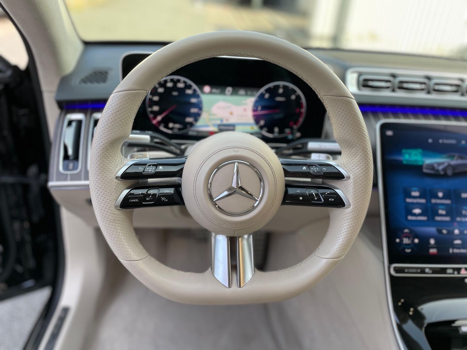 Fahrzeugabbildung Mercedes-Benz S 400 d 4Matic Lang |AMG|HUD|Exklusiv|Burmester|