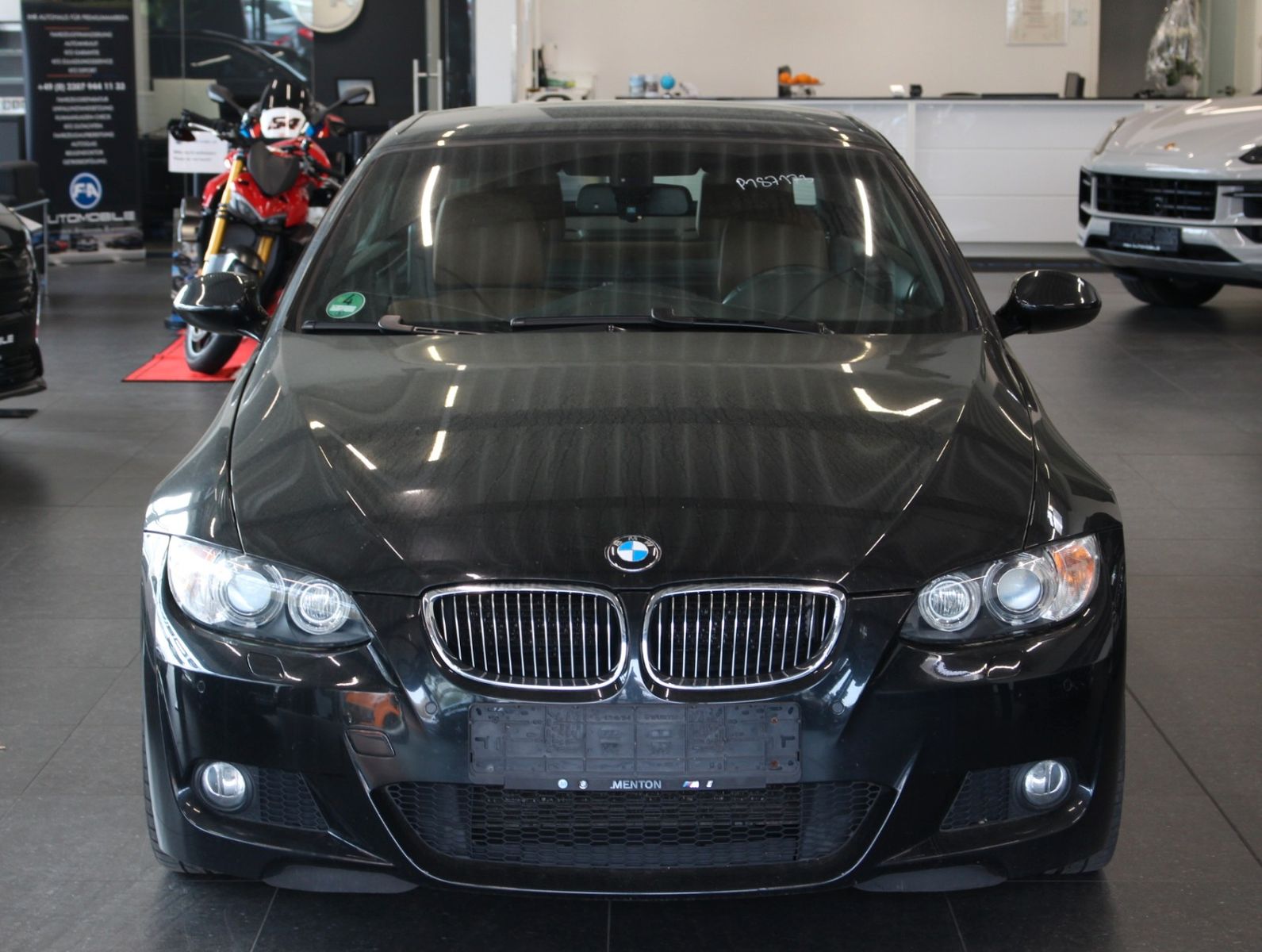 Fahrzeugabbildung BMW 325i Cabrio  M Sport Edition*Bi-Xenon*Navi*PDC