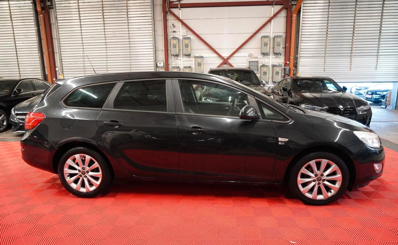 Opel Astra 2012 — engine 1.364 cm³, 140 HP (103kW)