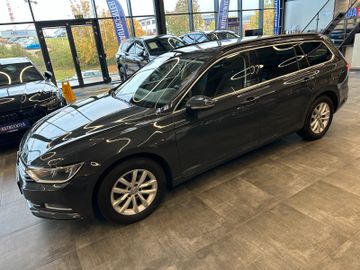 Volkswagen Passat *AHK*SZHZ*PANO*ACC*NAVI*