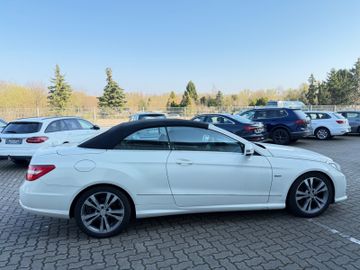 Mercedes E 220 - 2