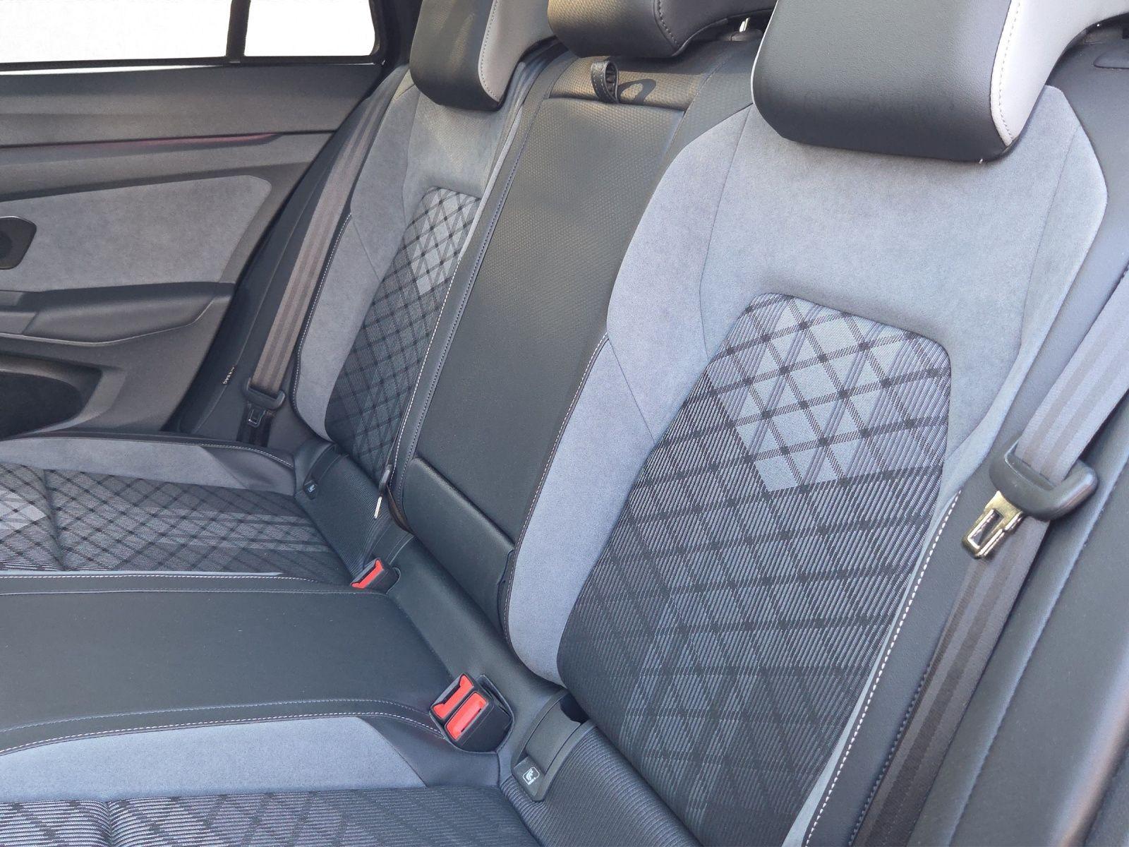 Volkswagen Golf Variant VIII 2.0 TSI R-Line 4Motion Black S, миниатюра 17
