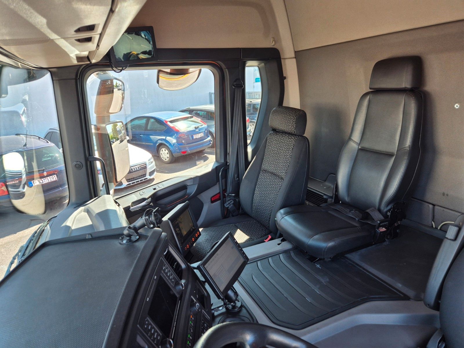 Fahrzeugabbildung Scania P 320 B6x2*4NA Olympus 21 W ASF Hecklader