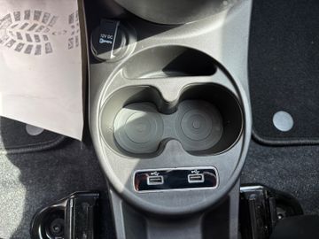 Fahrzeugabbildung Fiat 500 Mild Hybrid DAB MFL PDC Temp. Klima uvm