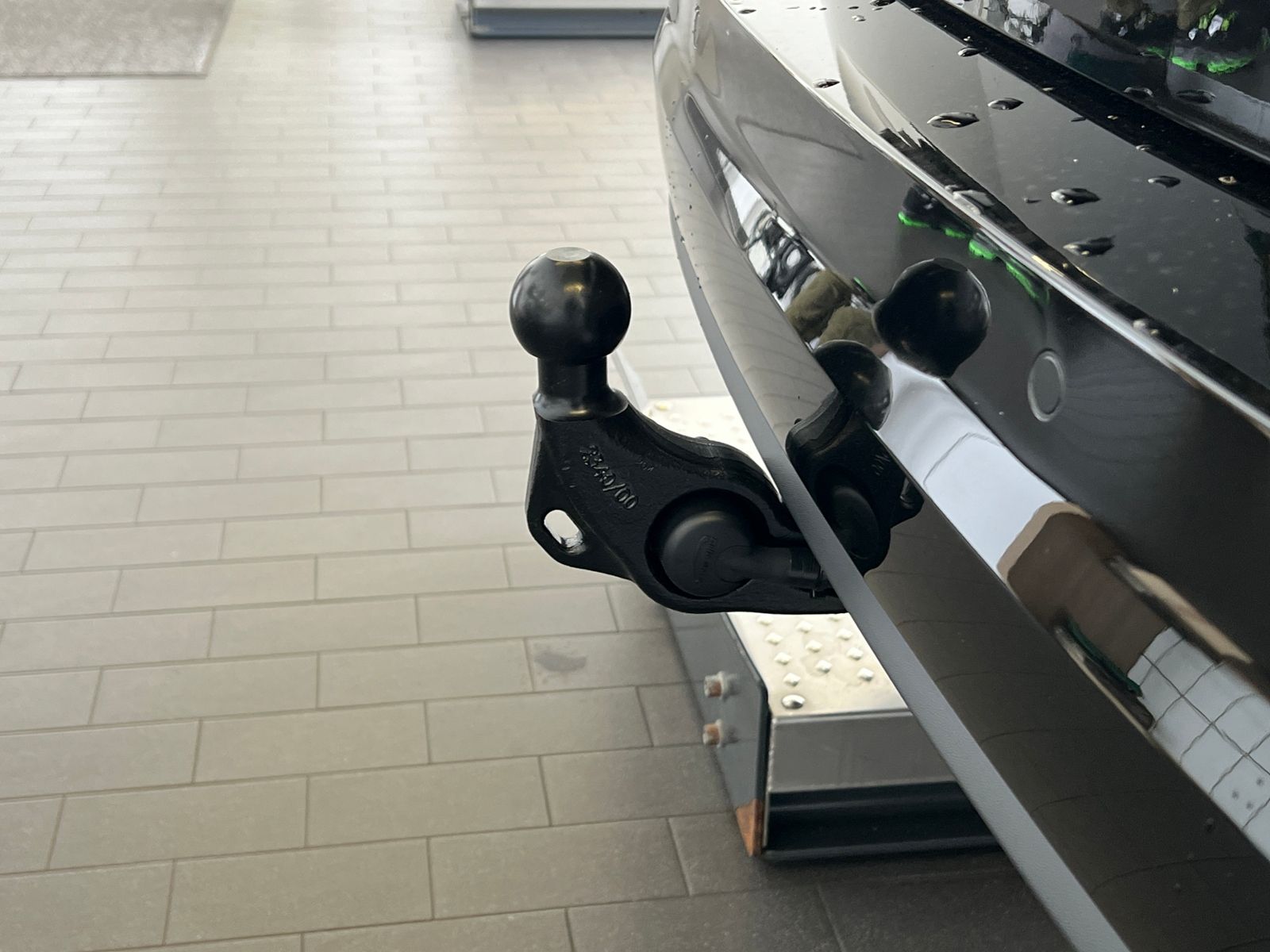 Fahrzeugabbildung Volkswagen Touran Comfortline 1.5 TSI DSG *AHK, LED, 7Sitze