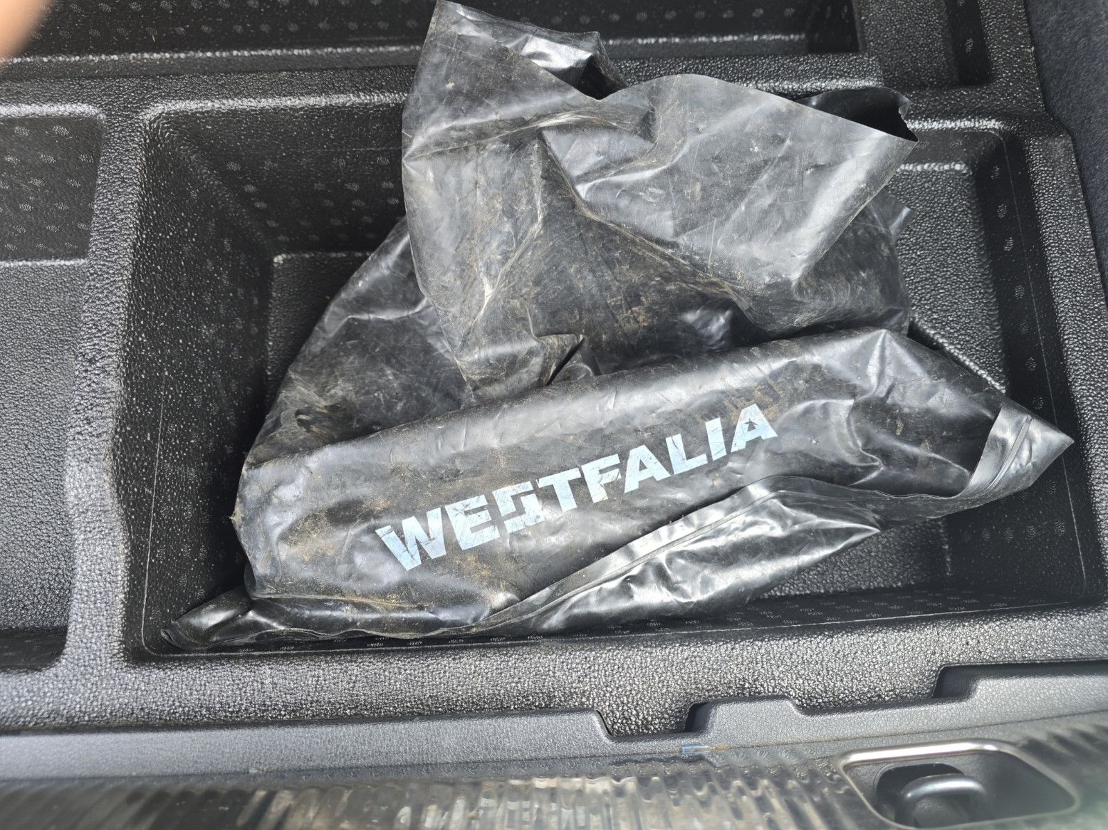 Fahrzeugabbildung Audi Q3 2.0 TDI quattro S-Line Automatik/Navi/PDC/
