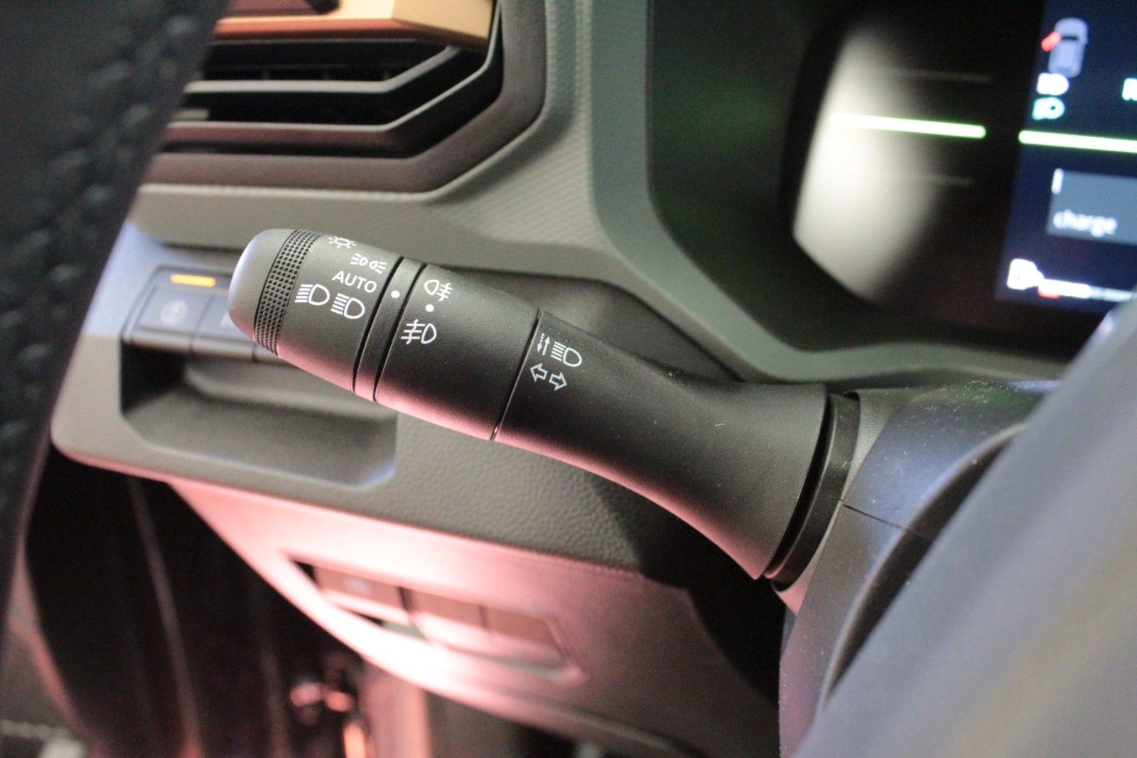 Fahrzeugabbildung Dacia Duster Hybrid 140 Extreme*Winterpaket*15064*