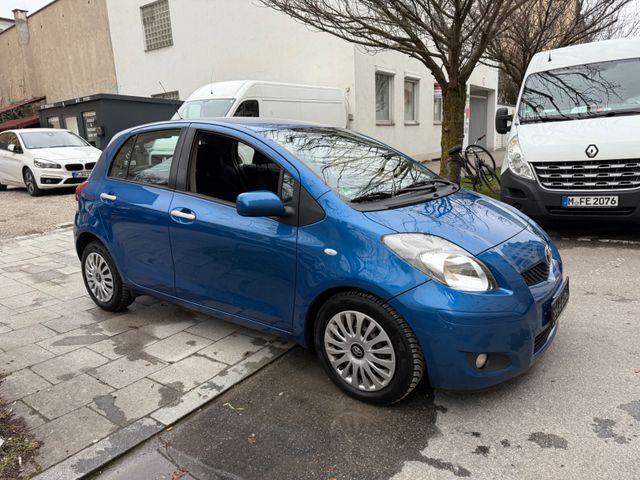 Toyota Yaris Life - 1,3 Klimatronik- 6- Gang