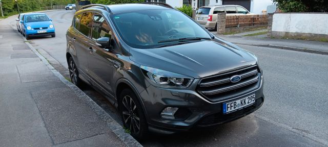 Ford Kuga Eco Boost 1.5 ST-Line anthrazit 182 PS