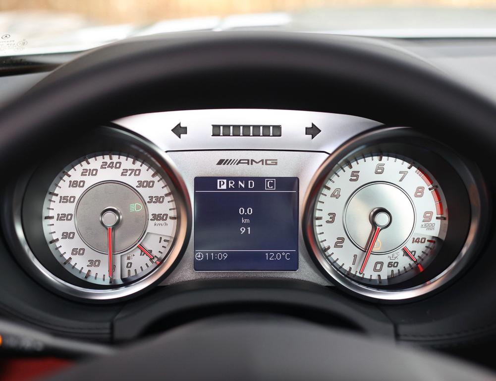 Mercedes-Benz SLS AMG