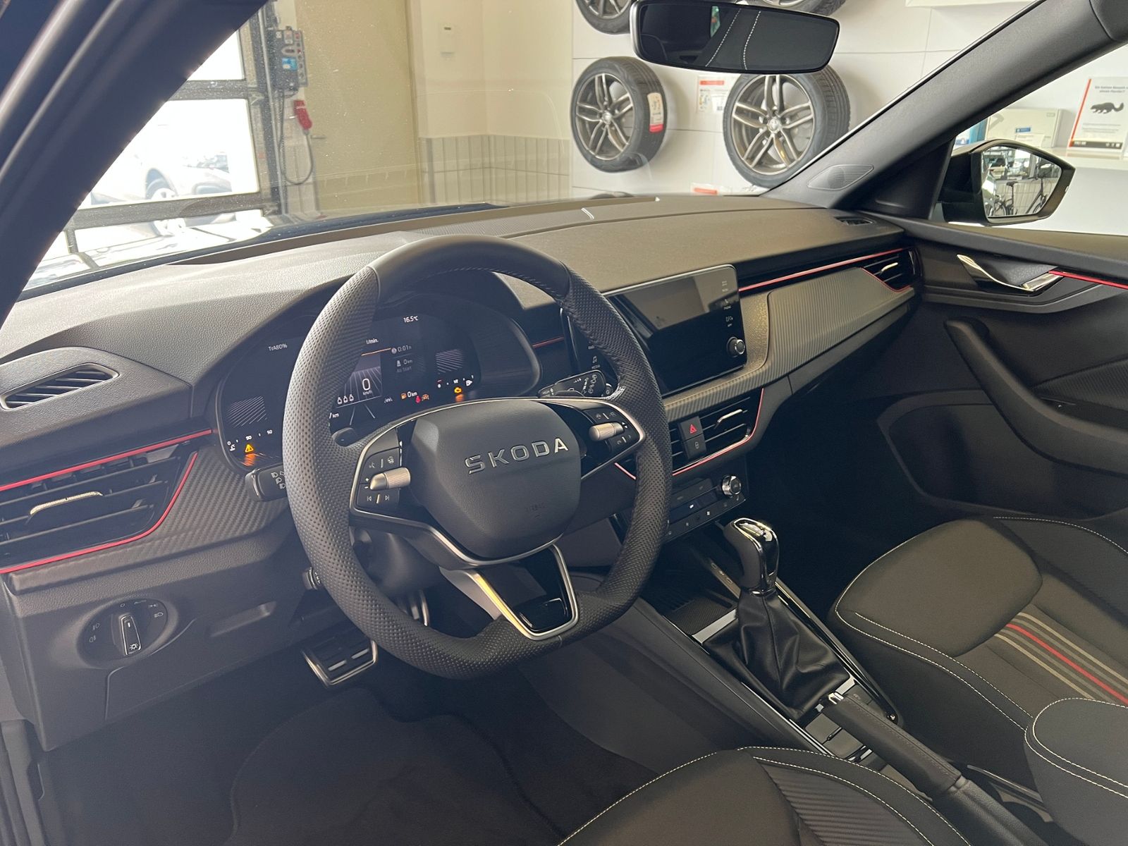Fahrzeugabbildung SKODA Kamiq Monte Carlo 1.0 TSI DSG *AHK, Matrix-LED*