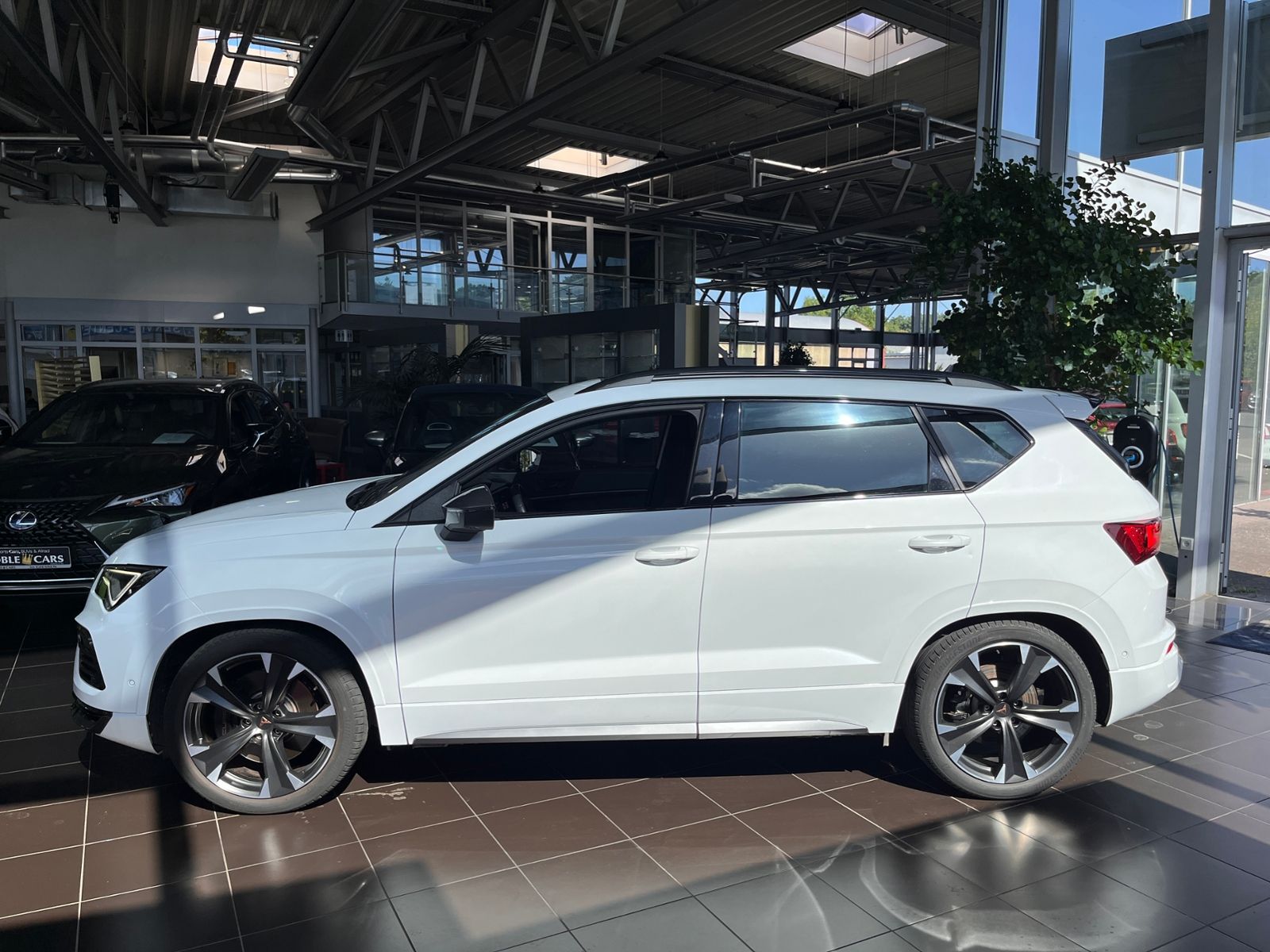 Fahrzeugabbildung CUPRA Ateca 4Drive AHK PANO LED NAVI 360° KAM