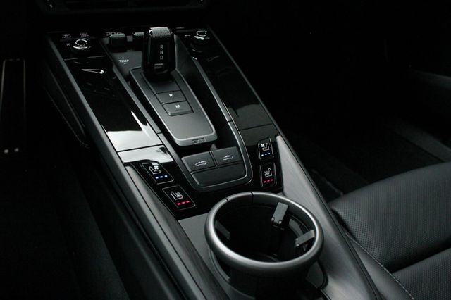 Porsche 992.2 Targa 4 GTS*BOSE,HD-Matrix,Sitzlüftung,18W