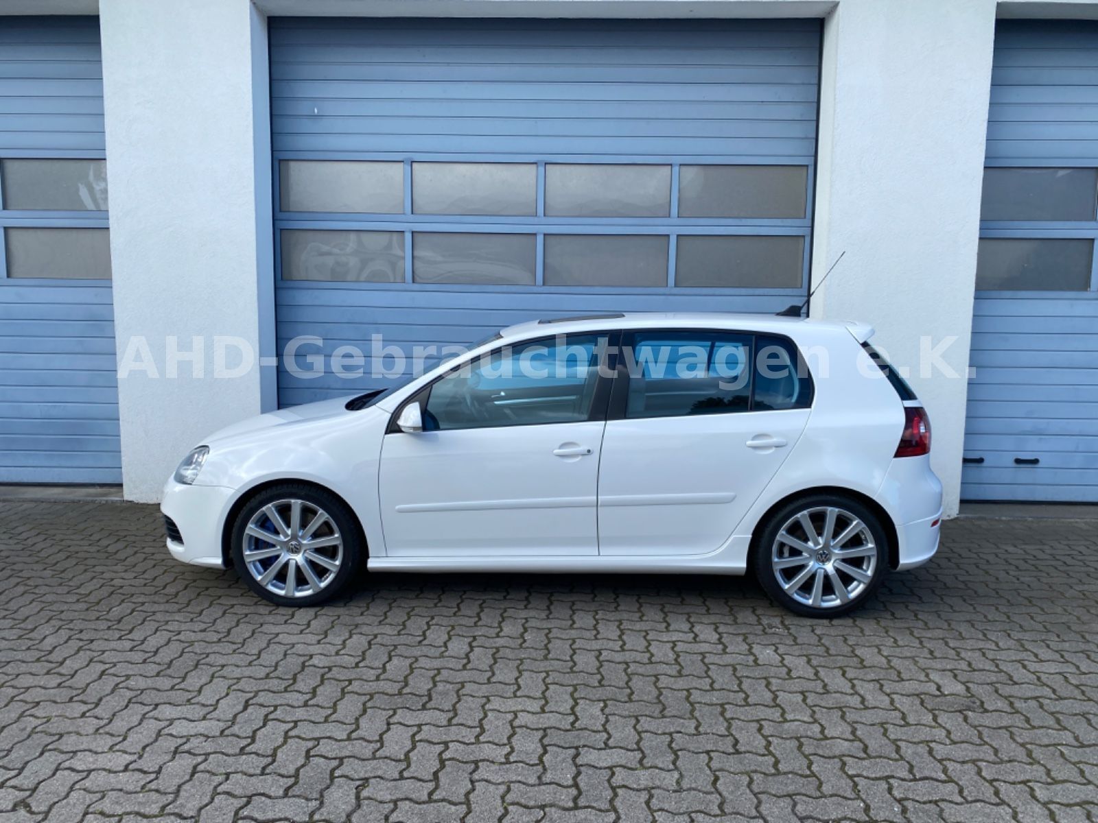 Fahrzeugabbildung Volkswagen Golf V Lim. R32