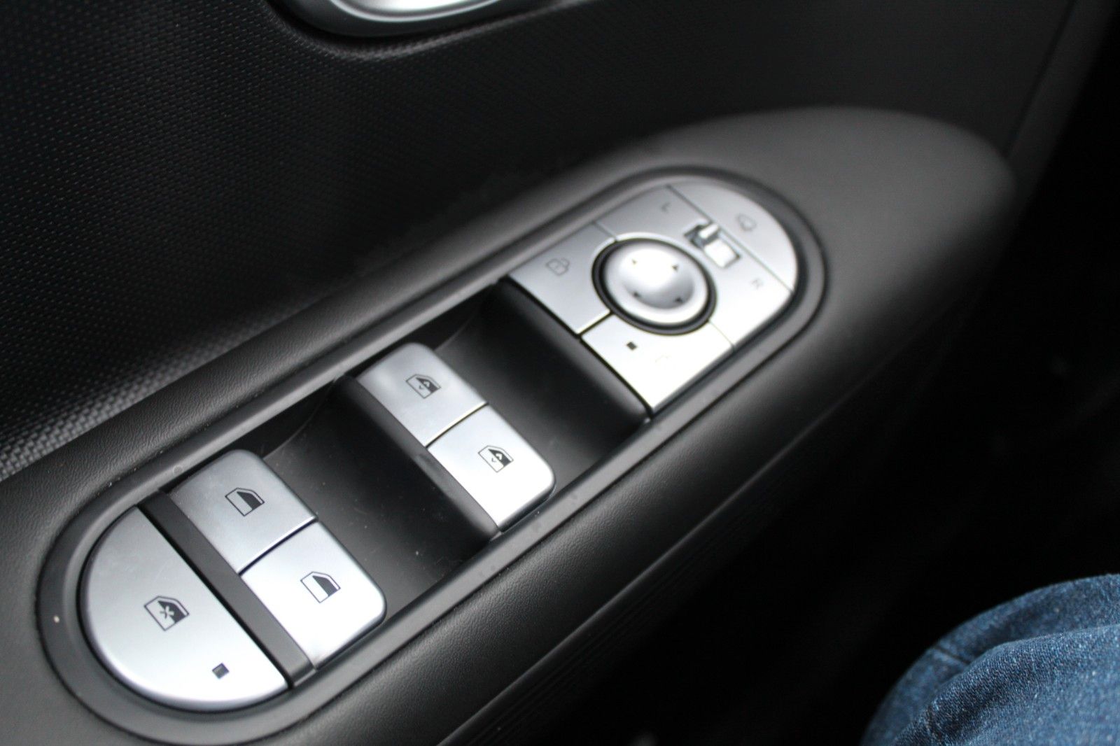 Fahrzeugabbildung Hyundai 5 Techniq 77,4 kWh Panorama*Kamera*SHZ*Navi