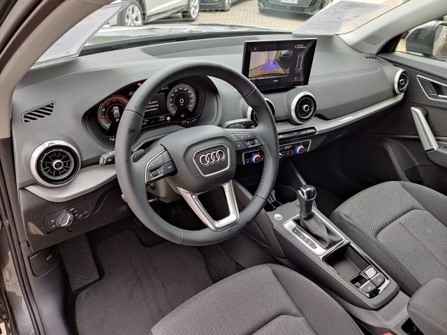 Q2 S line competition 35 TFSI S tronic