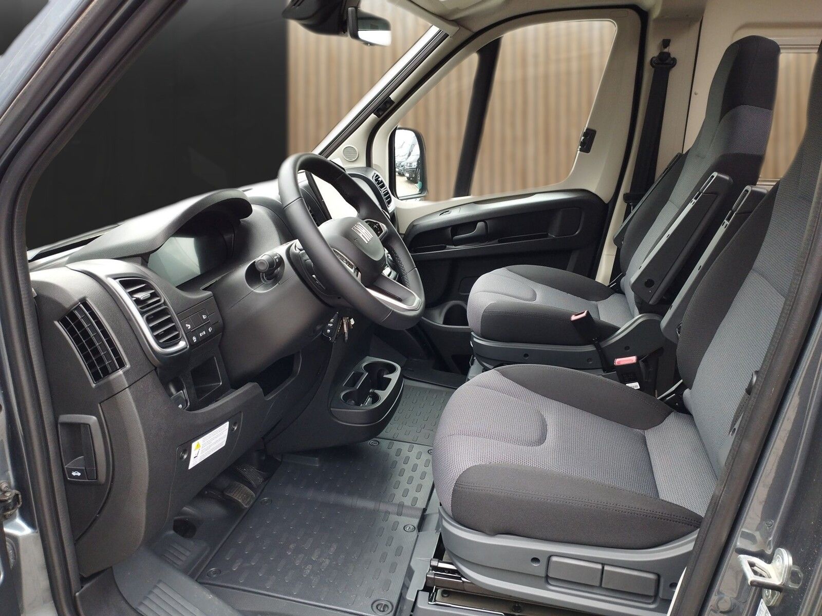 Fahrzeugabbildung Westfalia Columbus 600 D 180 PS  Premiumpaket