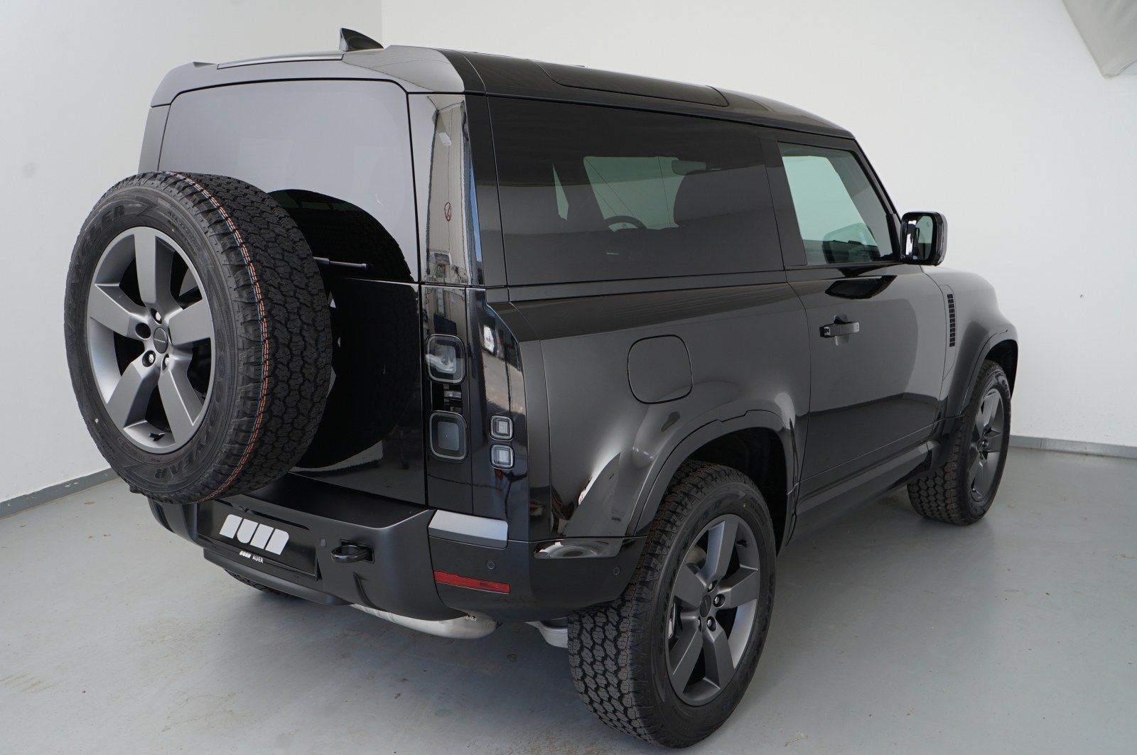 Land Rover Defender 90 D250 AHK Pano X-Dynamic SE imagem 2