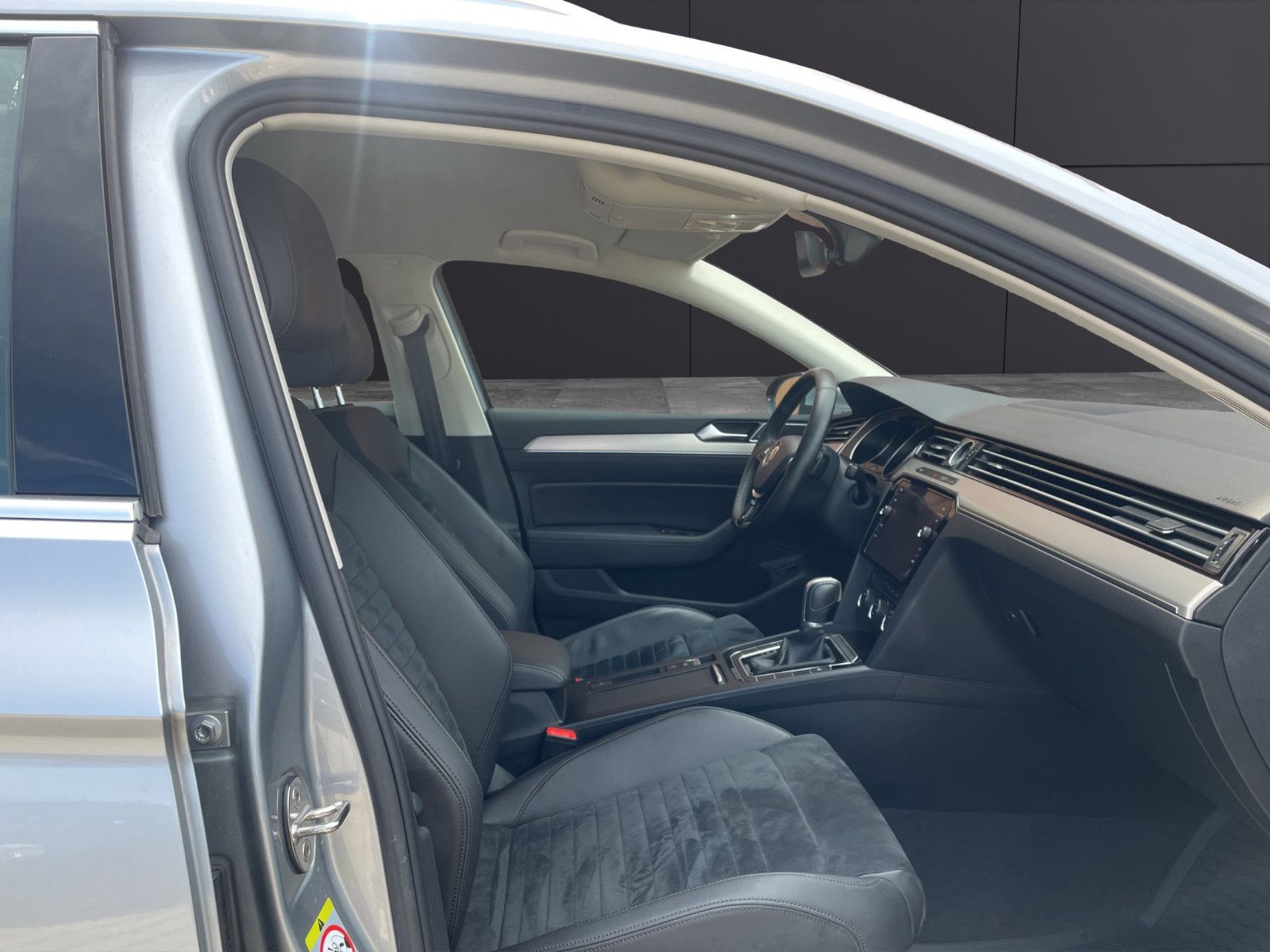 Fahrzeugabbildung Volkswagen Passat Variant Highline/1.Hand/Navi/Kamera/Shz