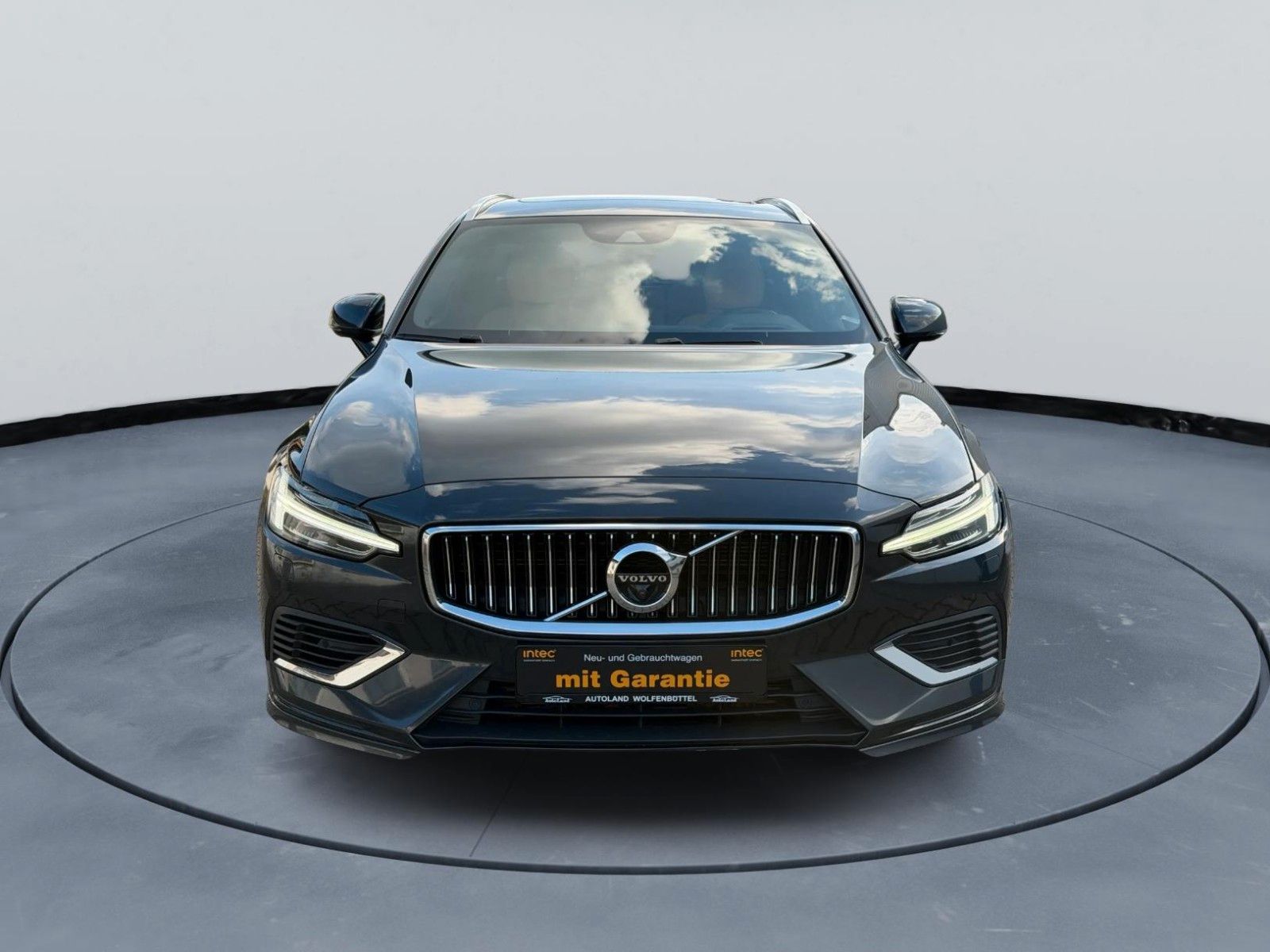 Volvo V60 Kombi Inscription Plug-In Hybrid AWD imagem 2