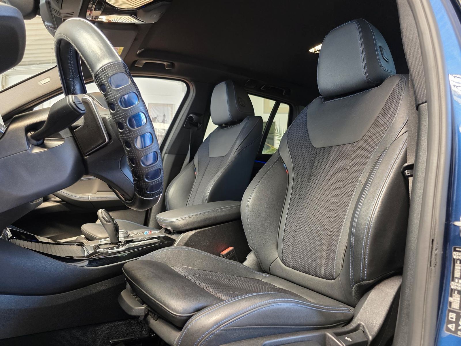 Fahrzeugabbildung BMW X3 xDrive 30i M Sport Shadow/HuD/Harman/StHz/Ahk