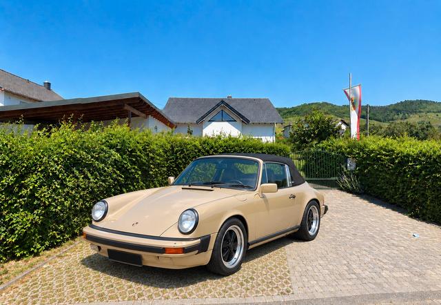 Porsche 911 SC Targa Kaschmir Beige