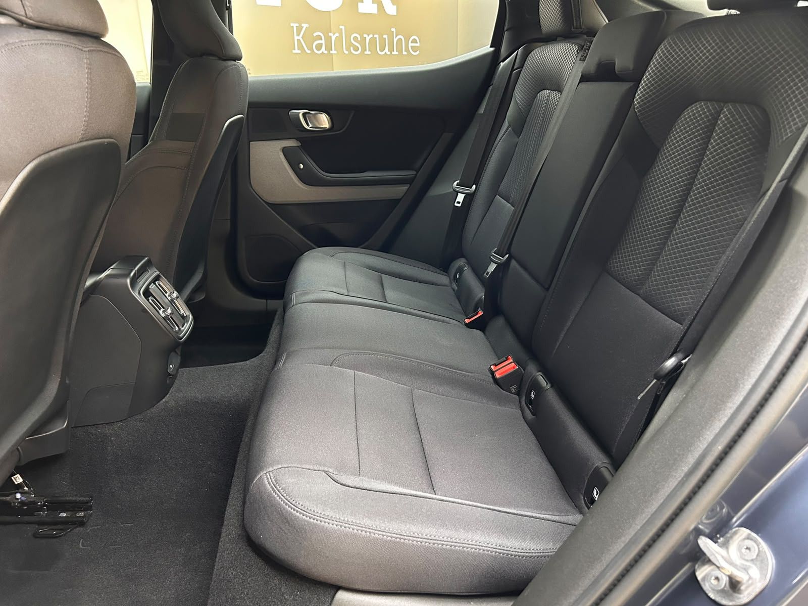 Fahrzeugabbildung Polestar 2 LED+SHZ+NAVI+KEYLESS+ACC+360°+DAB+20"+