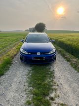 Volkswagen Golf 1.5 Highline R-Line - Volkswagen Golf in Augsburg