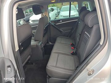Volkswagen Tiguan - 10