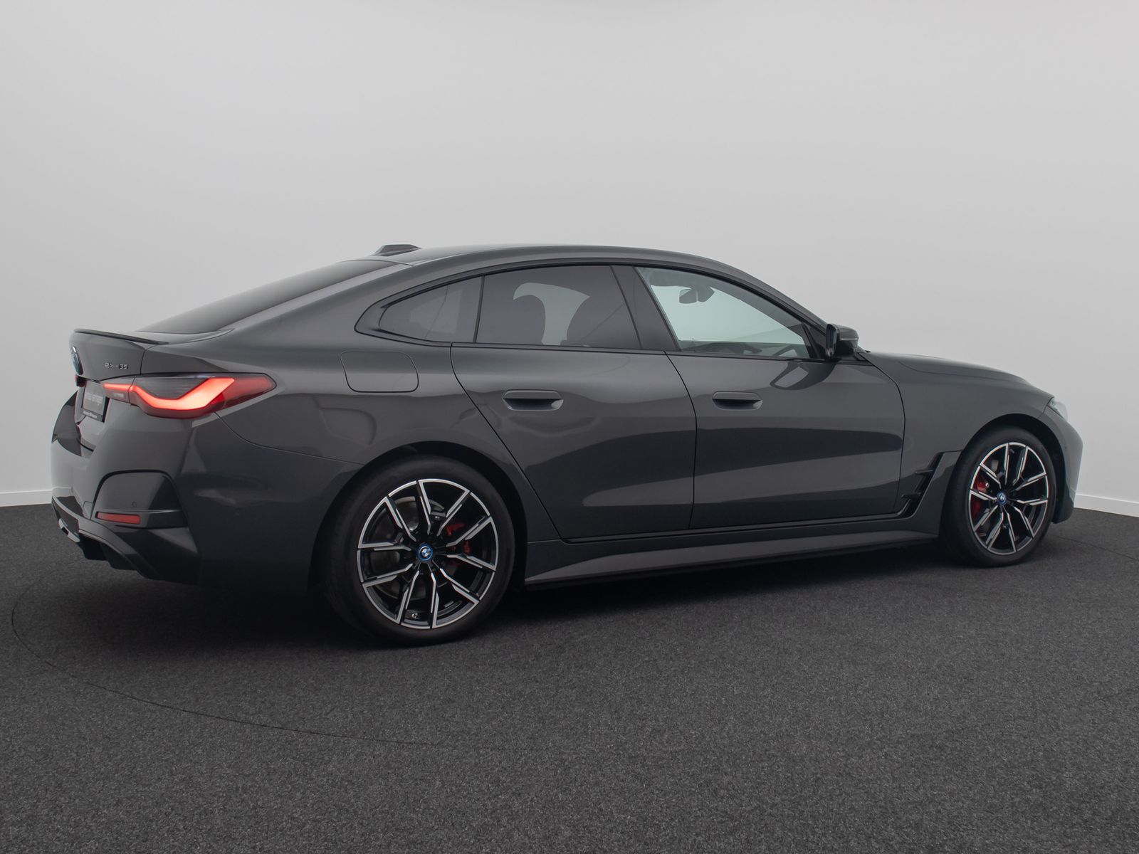 Fahrzeugabbildung BMW i4 eD35 M Sport GC Kamera DAB Widscreen 19Zoll