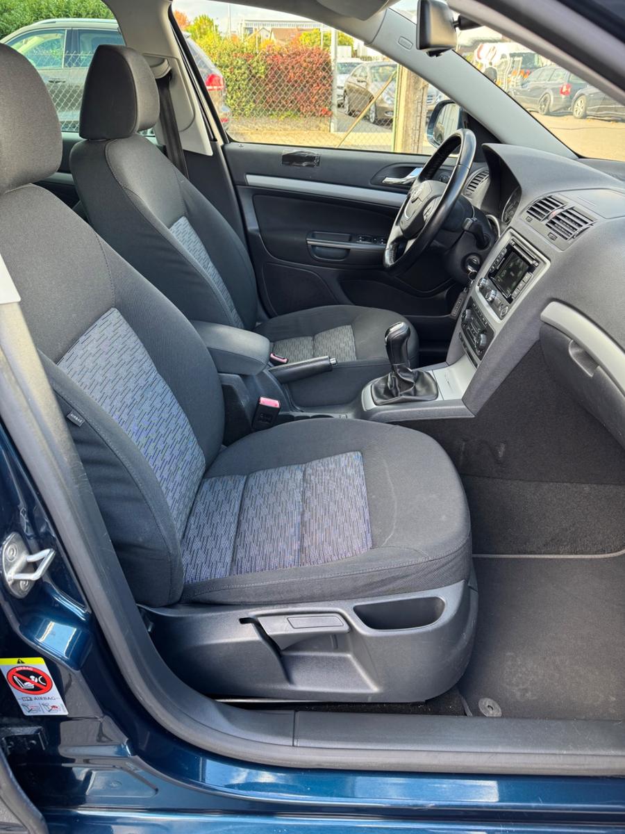 Skoda Octavia 2013 — photo 16