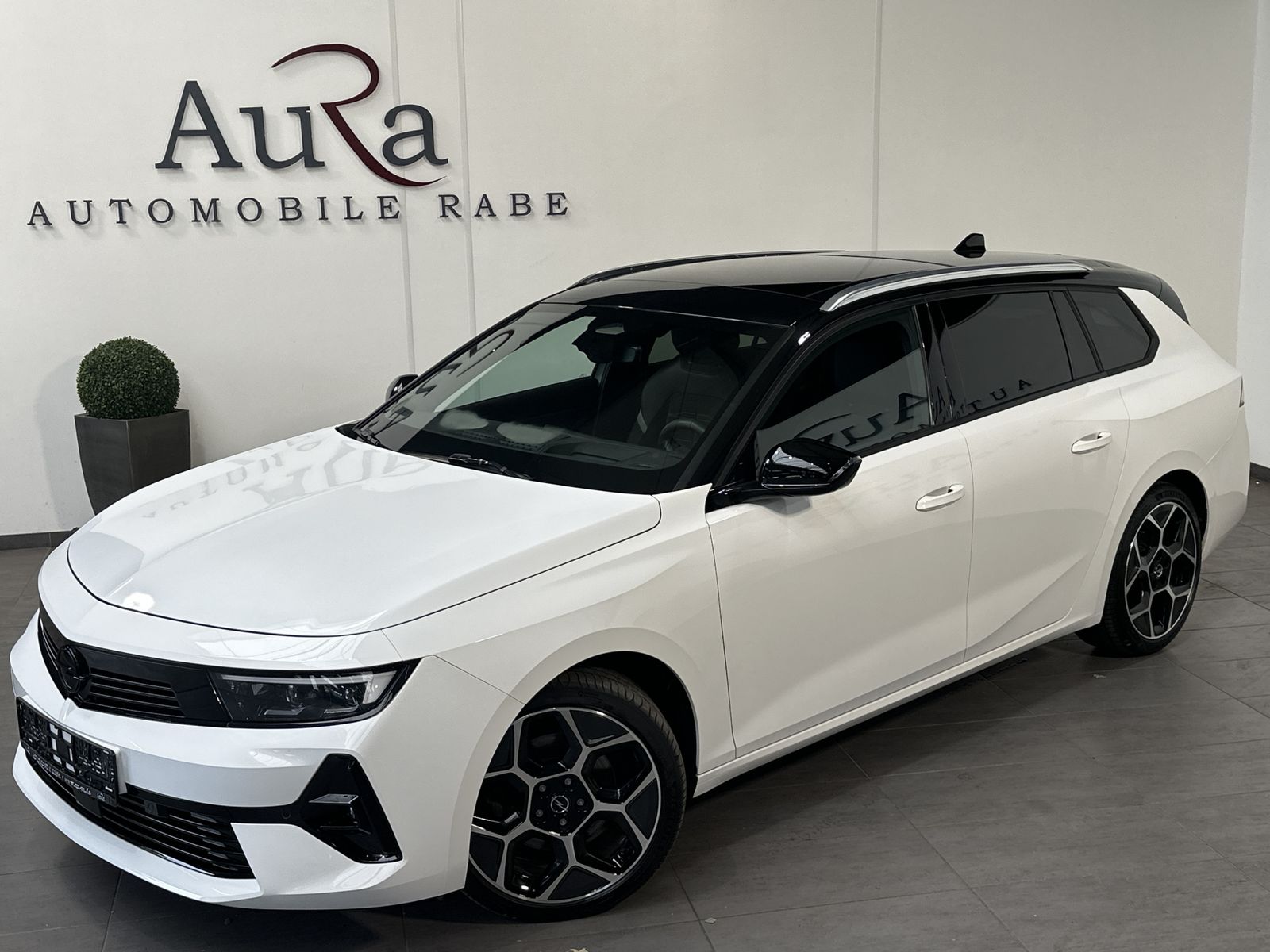 Fahrzeugabbildung Opel Astra ST 1.5 D Ultimate NAV+MATRIX+PANO+HUD+360°