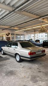 BMW E32 750i 87.000km Oldtimer V12 - BMW 750 in Essen