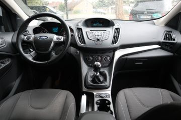 Ford Kuga - 12
