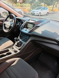 Ford Kuga - 9