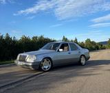 Mercedes-Benz E 220 AKTIV Aktiv - Mercedes-Benz E 220 mit Benzin-Antrieb: Kombi