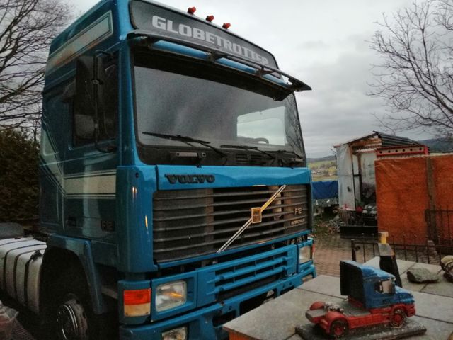 Volvo F12