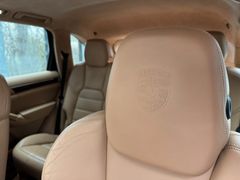 PORSCHE Cayenne Turbo PORSCHE Cayenne Turbo