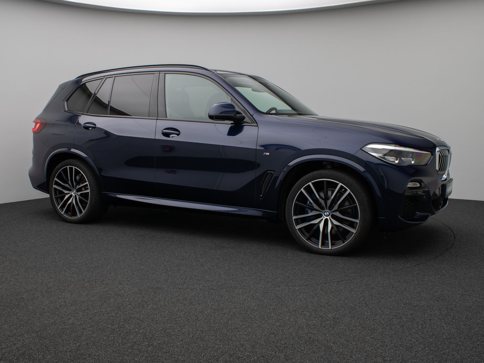 Fahrzeugabbildung BMW X5 xD45e M Sport Panorama 360°HUD DAB H/K 22Zoll