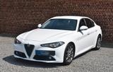 Alfa Romeo Giulia 2.2D LED*PDC*SPURHALTE*TEMPOMAT - gebrauchte Alfa Romeo Giulia aus dem Jahr 2017
