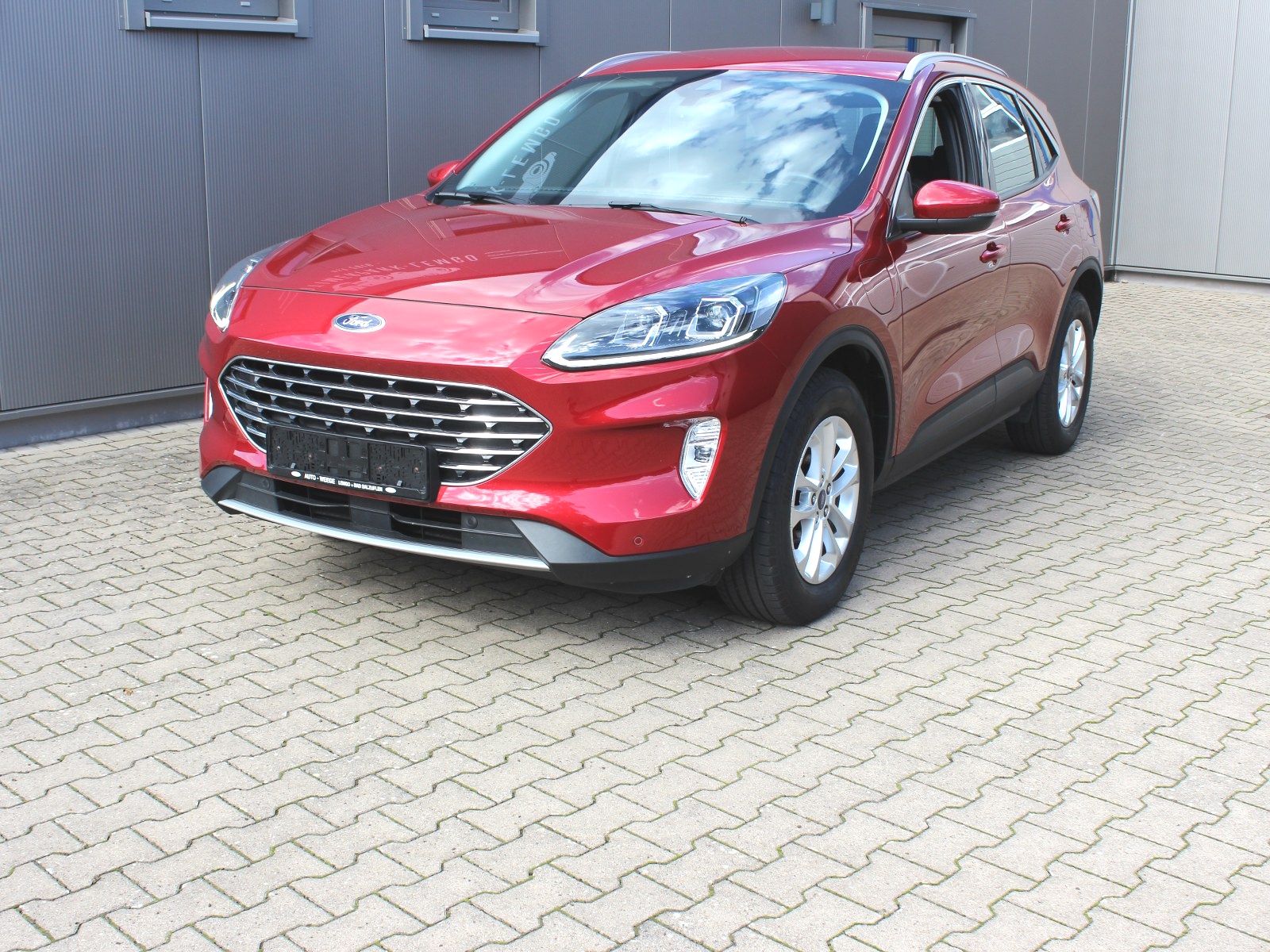 Fahrzeugabbildung Ford Kuga Plug-In Hybrid Titanium 2,5 Duratec