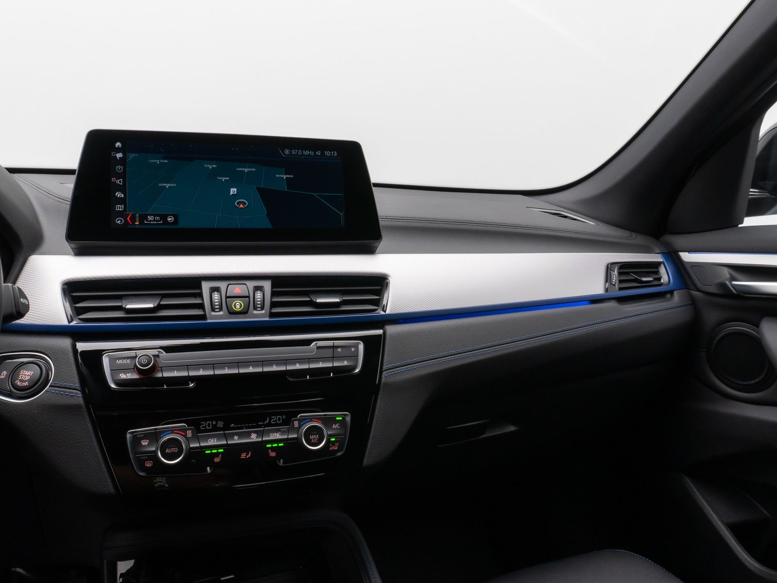 Fahrzeugabbildung BMW X1 sD20d M Sport NaviPlu HUD DAB Alarm Leder 18"