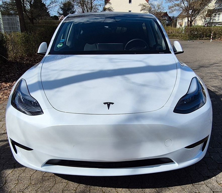 Image of Tesla Model Y