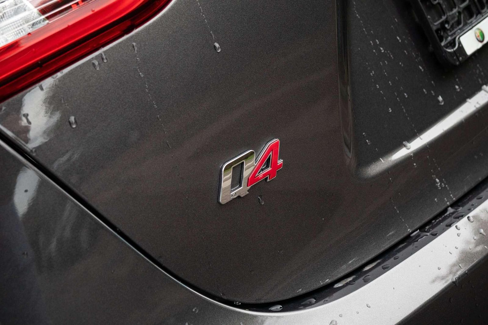 Fahrzeugabbildung Maserati Ghibli 3.0 V6 S Q4 Automatik